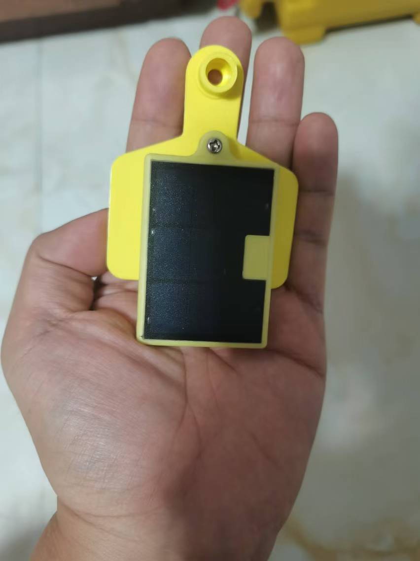 4G Massage Solaire GPS Animal  - Animal Gps Tracker 4G Solar avis et prix